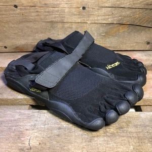 Vibram FiveFingers KSO Unisex Black Shoes / Size 7.5 Men’s / 9 Women’s